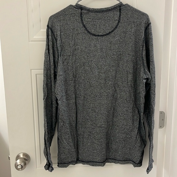 Men’s Tommy Bahama Long Sleeve Shirt - Picture 4 of 4